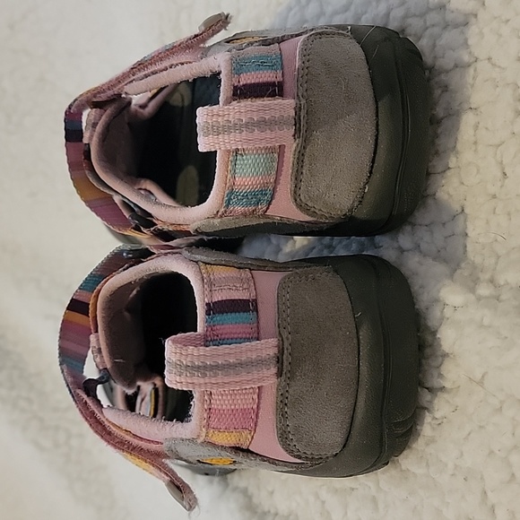 Candy Stripe Keens Size 2 - Picture 2 of 4